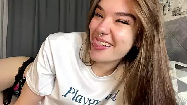 Mad beauty - checkout our excited streamers as they tease to their beloved melodies and slowly squirt for enjoyment to appease your wildest wishes.