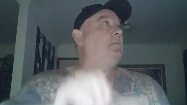 BLUEYEDBEAR69 from StripChat is Freechat