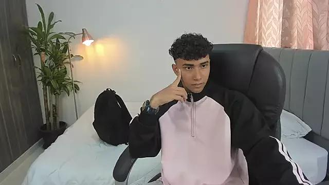 boy_master77 from StripChat is Freechat