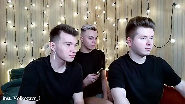 Mad beauty - checkout our excited streamers as they tease to their beloved melodies and slowly squirt for enjoyment to appease your wildest wishes.
