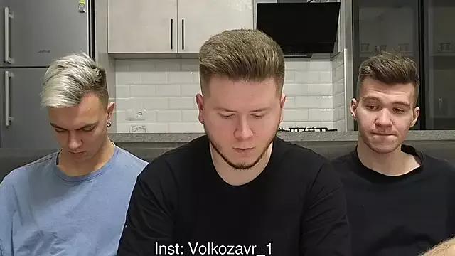 Mad beauty - checkout our excited streamers as they tease to their beloved melodies and slowly squirt for enjoyment to appease your wildest wishes.