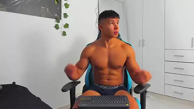 Mad beauty - checkout our excited streamers as they tease to their beloved melodies and slowly squirt for enjoyment to appease your wildest wishes.