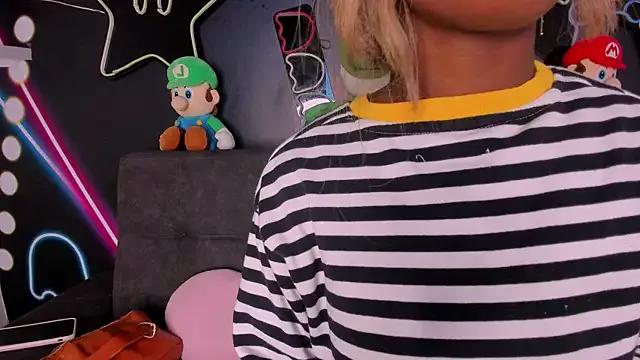 Mad beauty - checkout our excited streamers as they tease to their beloved melodies and slowly squirt for enjoyment to appease your wildest wishes.