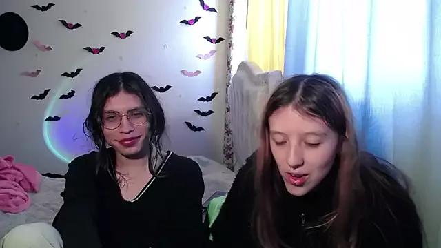 BRIAR_AND_BLAIR from StripChat is Freechat