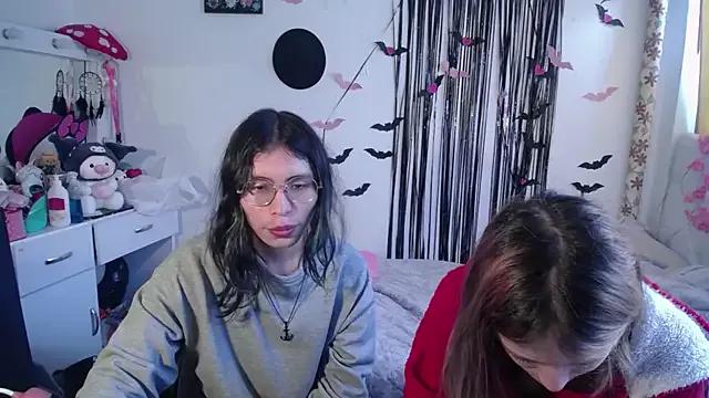 Mad beauty - checkout our excited streamers as they tease to their beloved melodies and slowly squirt for enjoyment to appease your wildest wishes.