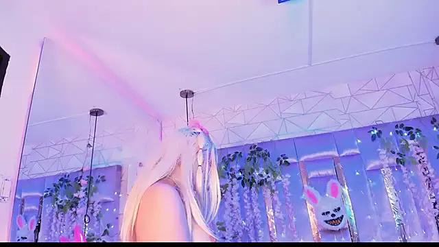 Mad beauty - checkout our excited streamers as they tease to their beloved melodies and slowly squirt for enjoyment to appease your wildest wishes.