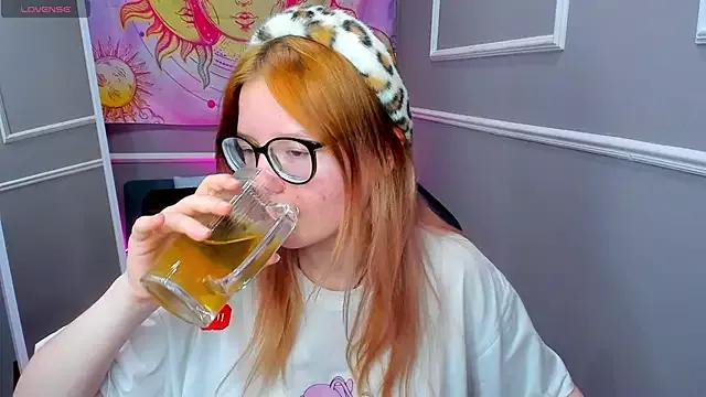 Mad beauty - checkout our excited streamers as they tease to their beloved melodies and slowly squirt for enjoyment to appease your wildest wishes.