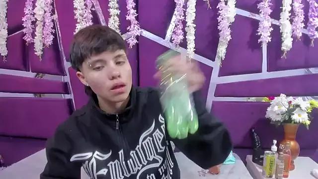 Bruno_Cruzz from StripChat is Freechat