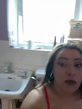 BubblesLovexox from StripChat is Freechat