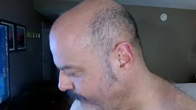 bullmusclejoe from StripChat is Freechat