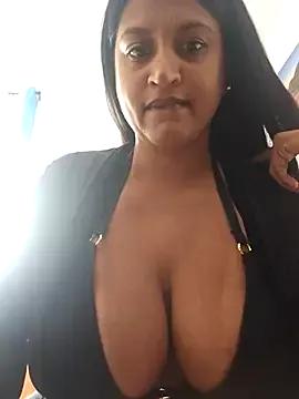 Busty_AriaX from StripChat is Freechat
