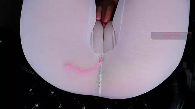 Mad beauty - checkout our excited streamers as they tease to their beloved melodies and slowly squirt for enjoyment to appease your wildest wishes.