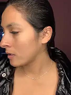 Cami_Leon2 from StripChat is Freechat