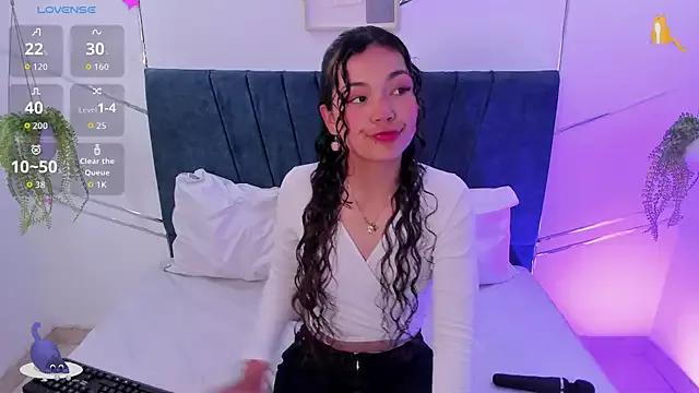 Camilla_Miller01 from StripChat is Freechat
