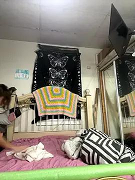 Mad beauty - checkout our excited streamers as they tease to their beloved melodies and slowly squirt for enjoyment to appease your wildest wishes.