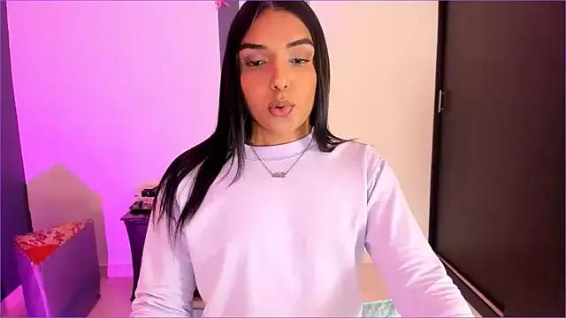 Mad beauty - checkout our excited streamers as they tease to their beloved melodies and slowly squirt for enjoyment to appease your wildest wishes.