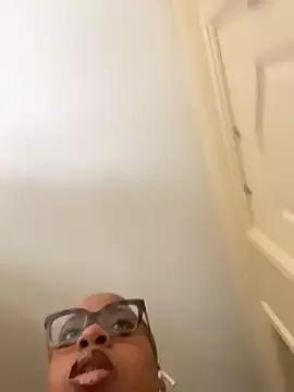 caramel__cremes from StripChat is Freechat