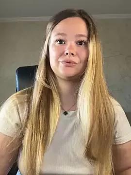 CaramelleSugar_ from StripChat is Freechat