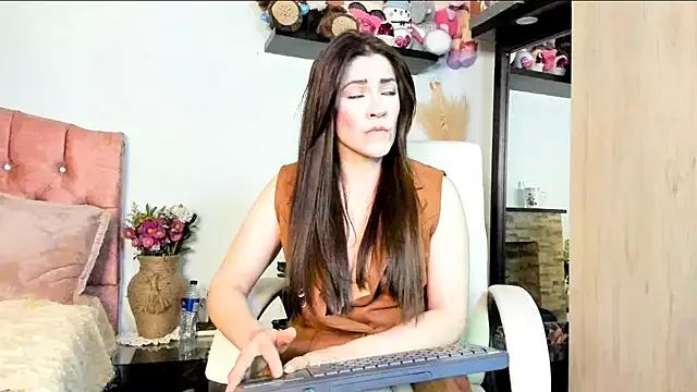 Mad beauty - checkout our excited streamers as they tease to their beloved melodies and slowly squirt for enjoyment to appease your wildest wishes.