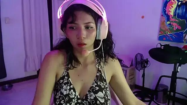 Mad beauty - checkout our excited streamers as they tease to their beloved melodies and slowly squirt for enjoyment to appease your wildest wishes.