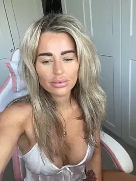 Photos of Carmel_Louise from StripChat is Group
