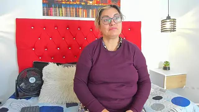 carolinacrus01 from StripChat is Freechat