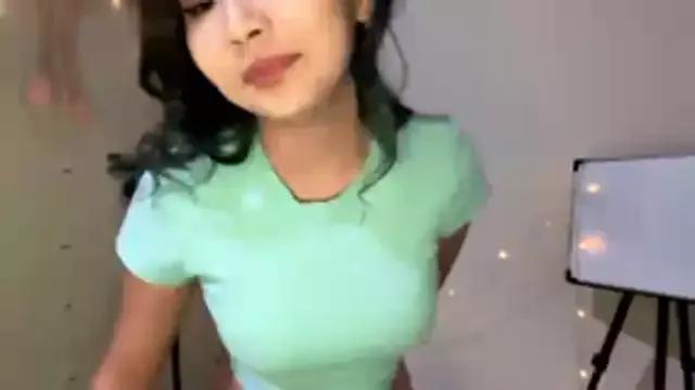 CarollFalick from StripChat is Freechat