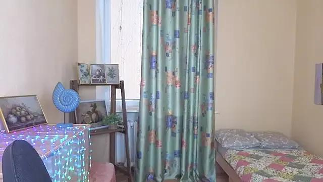 Casey_tint from StripChat is Freechat