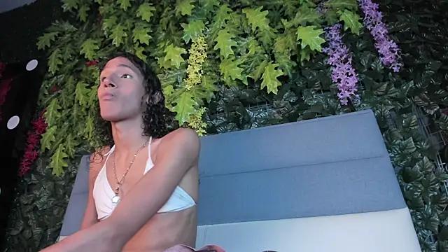 Mad beauty - checkout our excited streamers as they tease to their beloved melodies and slowly squirt for enjoyment to appease your wildest wishes.