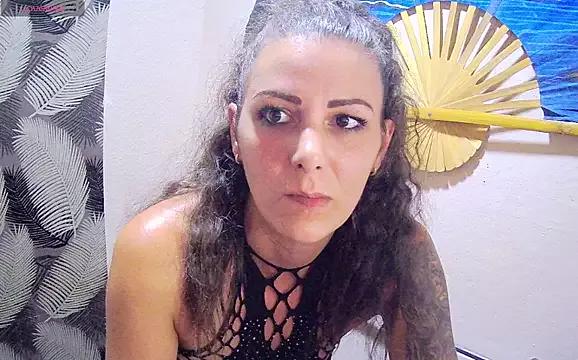 Catbaby32 from StripChat is Freechat
