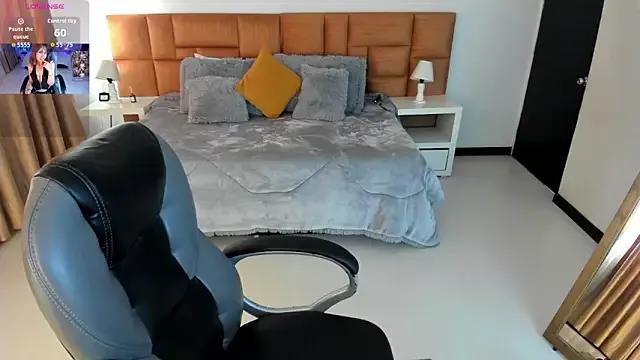 Catti_Brie from StripChat is Freechat