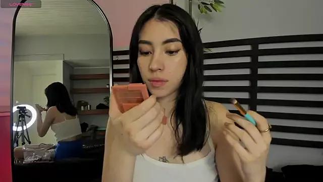 Mad beauty - checkout our excited streamers as they tease to their beloved melodies and slowly squirt for enjoyment to appease your wildest wishes.