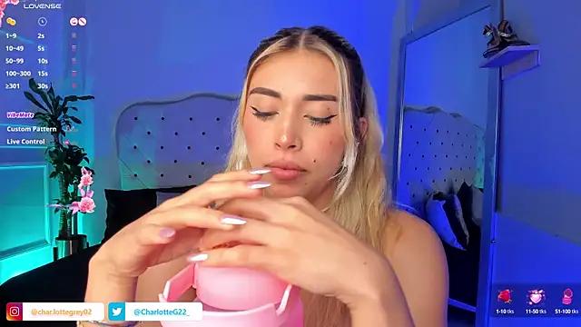 Mad beauty - checkout our excited streamers as they tease to their beloved melodies and slowly squirt for enjoyment to appease your wildest wishes.
