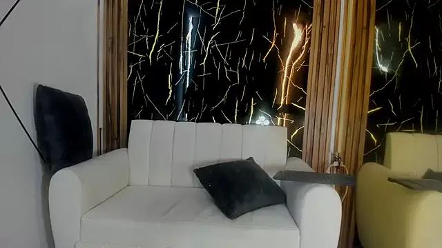 Charlotte_Skinny_aws from StripChat is Freechat