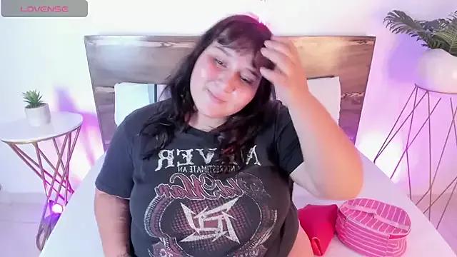 cherry_pinnk from StripChat is Freechat