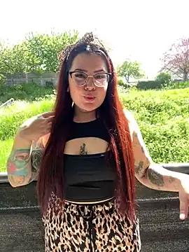 Mad beauty - checkout our excited streamers as they tease to their beloved melodies and slowly squirt for enjoyment to appease your wildest wishes.