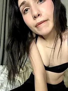 CherryCrystall from StripChat is Freechat