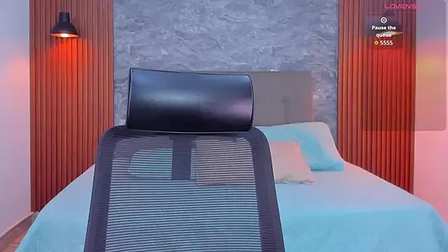 Mad beauty - checkout our excited streamers as they tease to their beloved melodies and slowly squirt for enjoyment to appease your wildest wishes.
