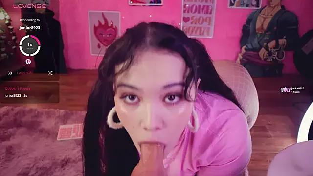 Mad beauty - checkout our excited streamers as they tease to their beloved melodies and slowly squirt for enjoyment to appease your wildest wishes.