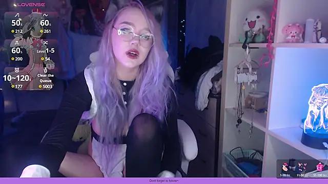 Mad beauty - checkout our excited streamers as they tease to their beloved melodies and slowly squirt for enjoyment to appease your wildest wishes.