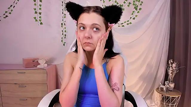 Mad beauty - checkout our excited streamers as they tease to their beloved melodies and slowly squirt for enjoyment to appease your wildest wishes.