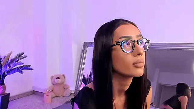 ChloeObril from StripChat is Freechat