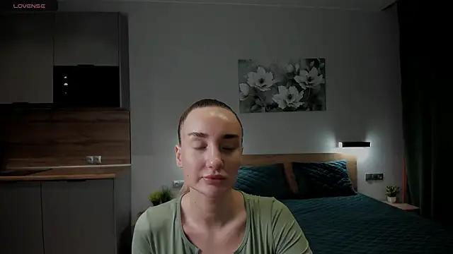 Mad beauty - checkout our excited streamers as they tease to their beloved melodies and slowly squirt for enjoyment to appease your wildest wishes.