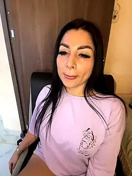 Cianuroom from StripChat is Freechat