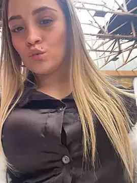 cindy_love2 from StripChat is Freechat