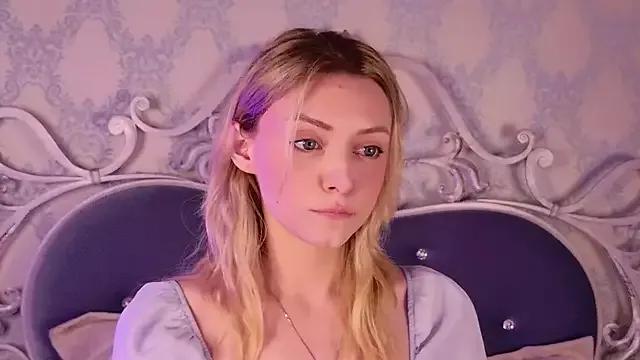 CindyFors from StripChat is Freechat