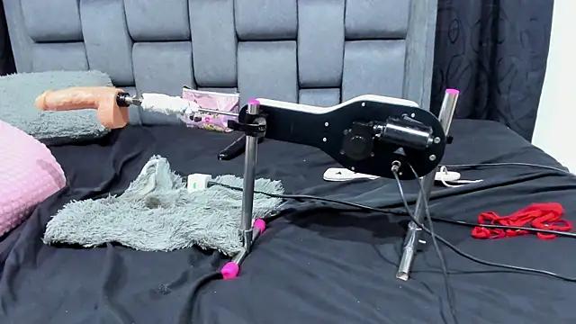 Mad beauty - checkout our excited streamers as they tease to their beloved melodies and slowly squirt for enjoyment to appease your wildest wishes.