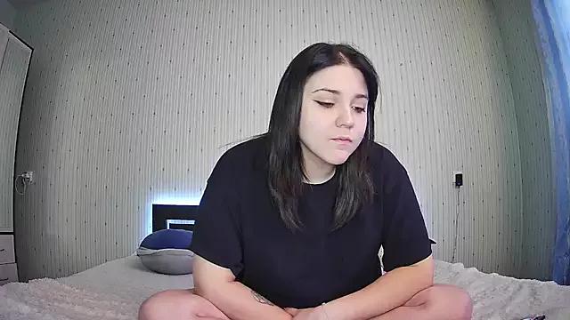 CoupleTwee from StripChat is Freechat