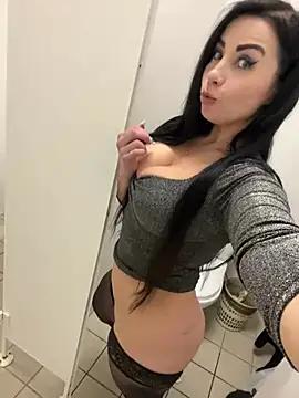 Photos of CrazzyChicks from StripChat is Freechat
