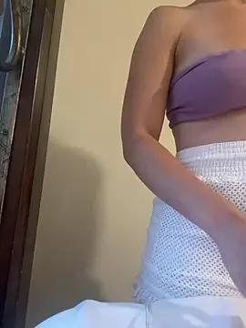 crystal132 from StripChat is Freechat